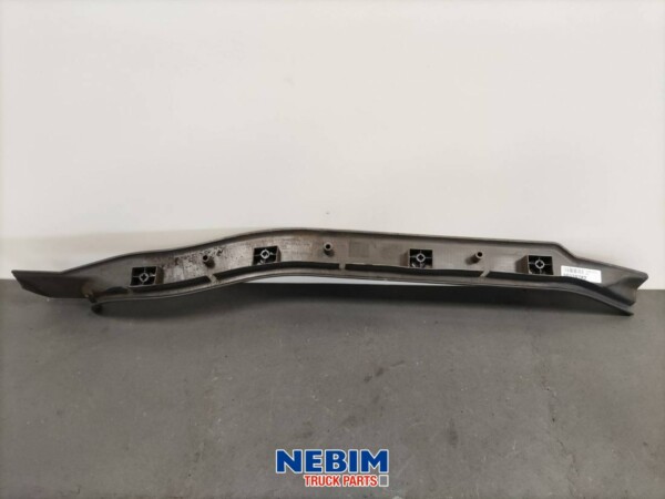 Volvo - 20379782 - threshold strip left