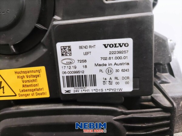 Volvo - 22239257 - Koplamp Xenon FH16 links