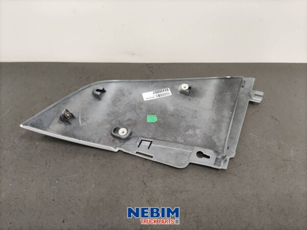 Volvo - 82430057 - Corner plate right