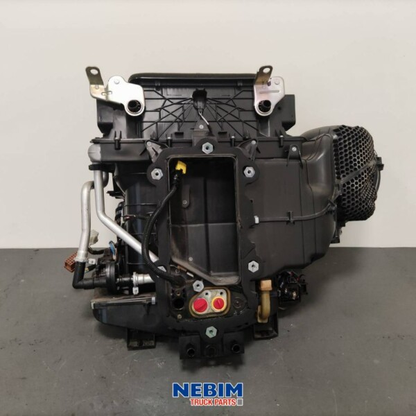 Volvo - 84243942 - Air conditioning system FH4