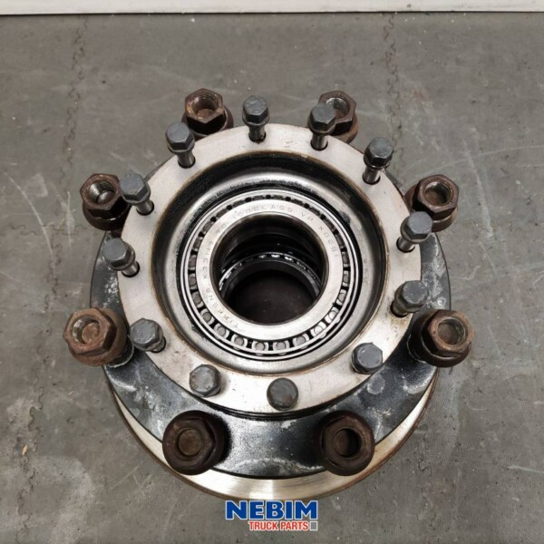 Volvo - 82167706 - Rear axle hub set