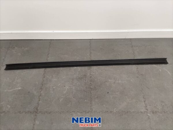 Volvo - 82632491 - Side skirt extension upper 177cm