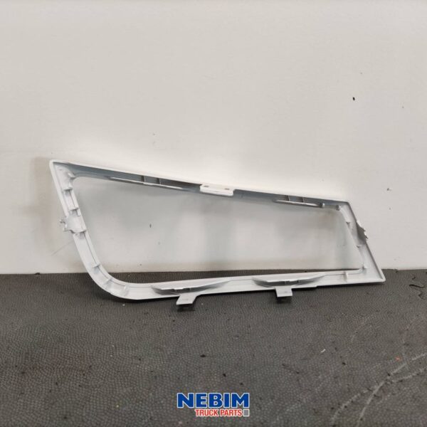 Volvo - 21078543 - Mistlamp sierlijst FH / FM links