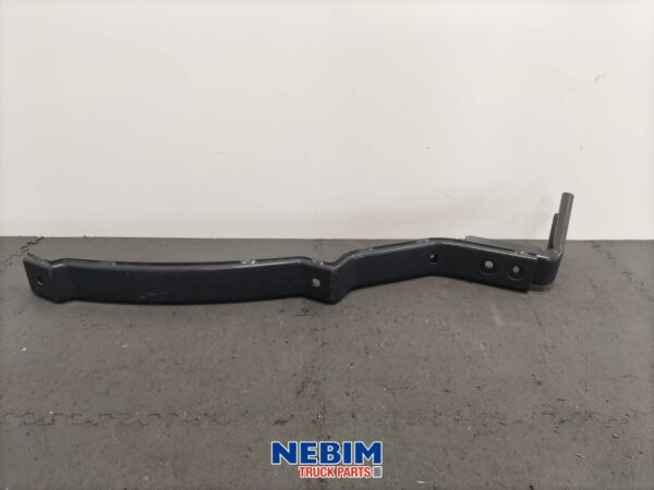 Volvo - 20409798 - Support step corner right