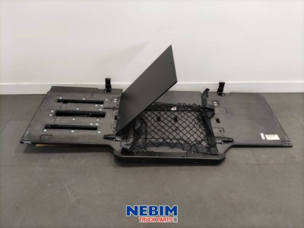 Volvo - 84078846 - Bodemplaat bed