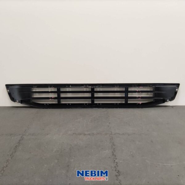 Volvo - 82220206 - Onderste grille trede FH4 kunststof