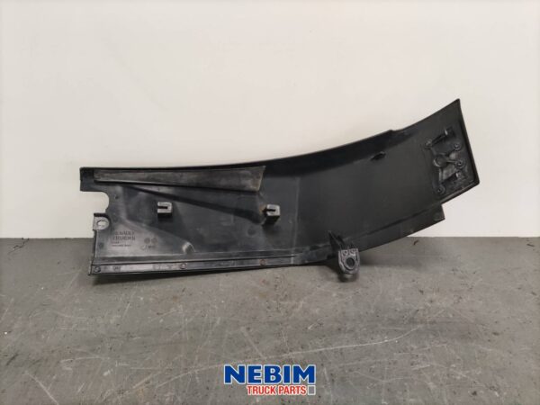 Renault - 7484507758 - Corner plate right