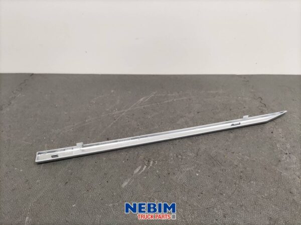 Volvo - 22855654 - Bottom trim strip