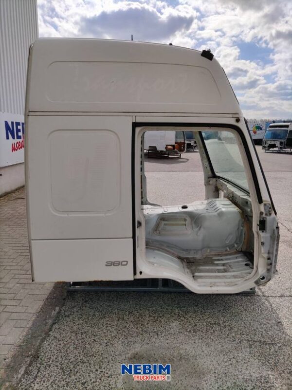 Volvo - 85103672 - Cabine FM L2H2 Globetrotter