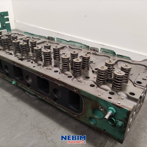 Volvo - 22784351 - Cylinder head D13K 500