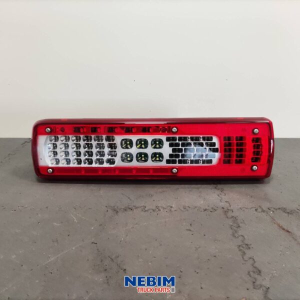 Renault - 7422800386 - Lampa tylna prawa led