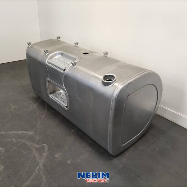 Volvo - 21335679 - Fuel tank 550L 140x70x71cm