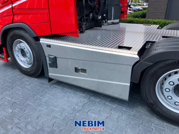 Nebim Truck Parts - UI0000270 - Side skirt set 6x2 Volvo tractor unit