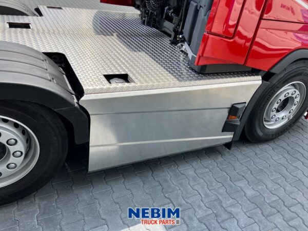 Nebim Truck Parts - UI0000270 - Side skirt set 6x2 Volvo tractor unit