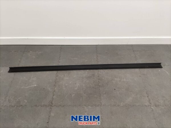 Volvo - 82639128 - Side skirt extension boven 186cm