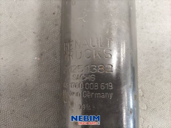Renault - 7421251382 - Rear axle shock absorber