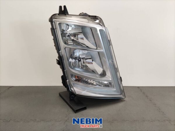 Koplamp rechts FH4/FM4 halogeen LHT - 84170239 - Gebruikt
