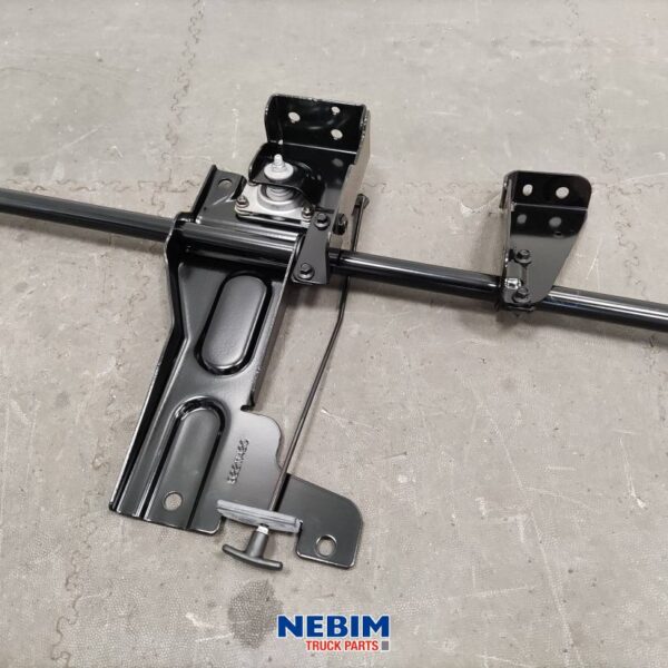 Volvo - 82211420 - Scharnierset zijfender FH4 links