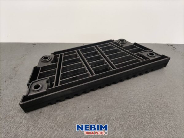 Renault - 7482231340 - Stair step