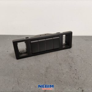 Volvo - 82858859 - Cover panel