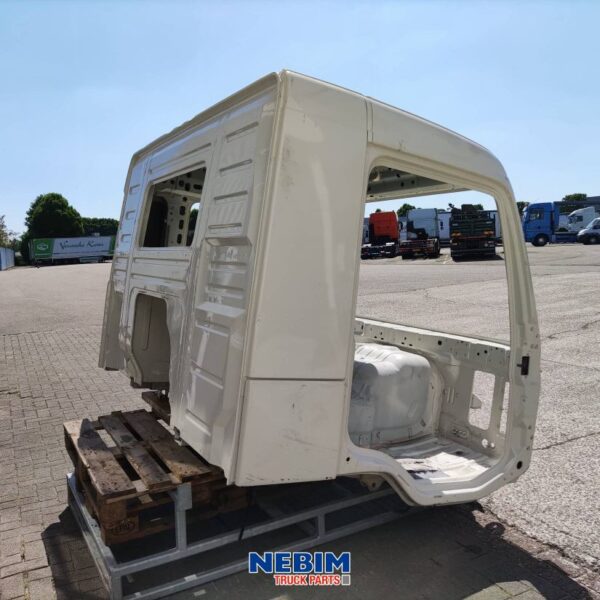 Volvo - 85111089 - Cabine FM L1EH1