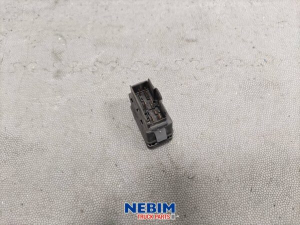 Volvo - 8157759 - Switch