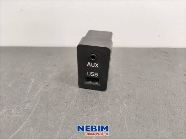 Paneel USB - 21092209 - Gebruikt