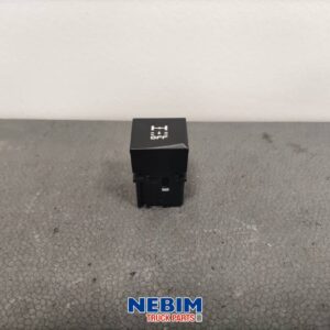 Renault - 7421947759 - Switch
