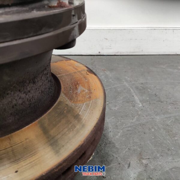Volvo - 82167706 - Rear axle hub set