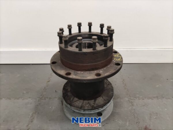 Volvo - 82167706 - Rear axle hub set