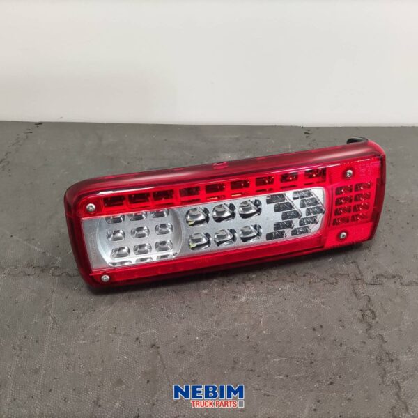 Prawe światło tylne LED - 23690771 - Używane
