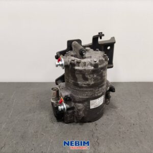 Volvo - 84192002 - Stand airco compressor