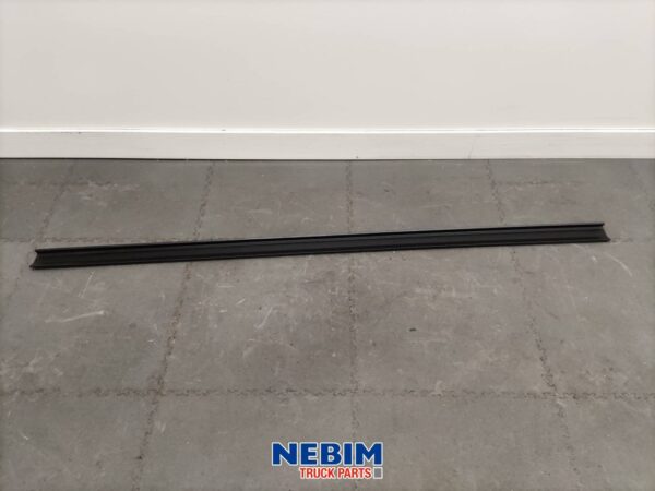 Volvo - 82632491 - Side skirt extension upper 177cm