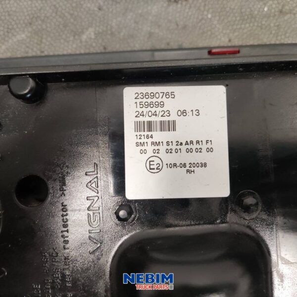 Volvo - 23690765 - Taillight right LED