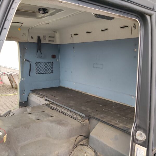 Volvo - 85103669 - Cabina FM L2H1