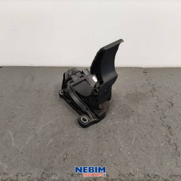 Volvo - 84416421 - Accelerator pedal FH4