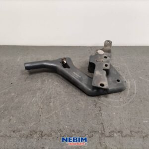 Volvo - 84104144 - Treeplank scharnier FH4 rechts