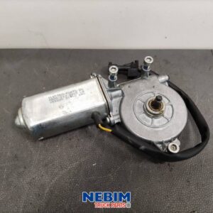 Volvo - 24425138 - Electric motor right